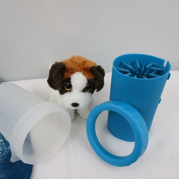NWOT Dexas MudBuster Medium Portable Dog Paw Washer/ Paw Cleaner - Picture 6 of 8